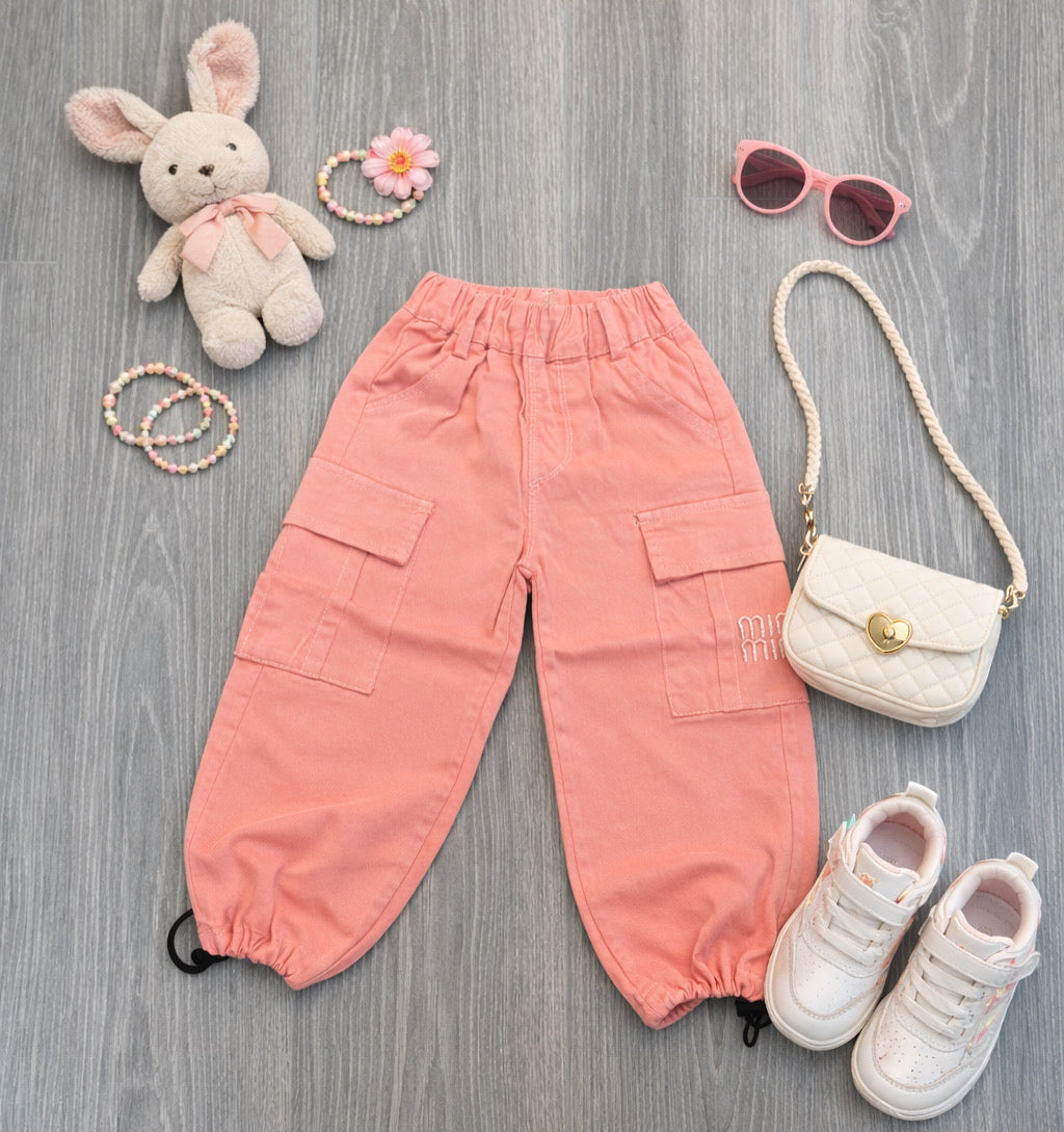 Oversized Girl Pants