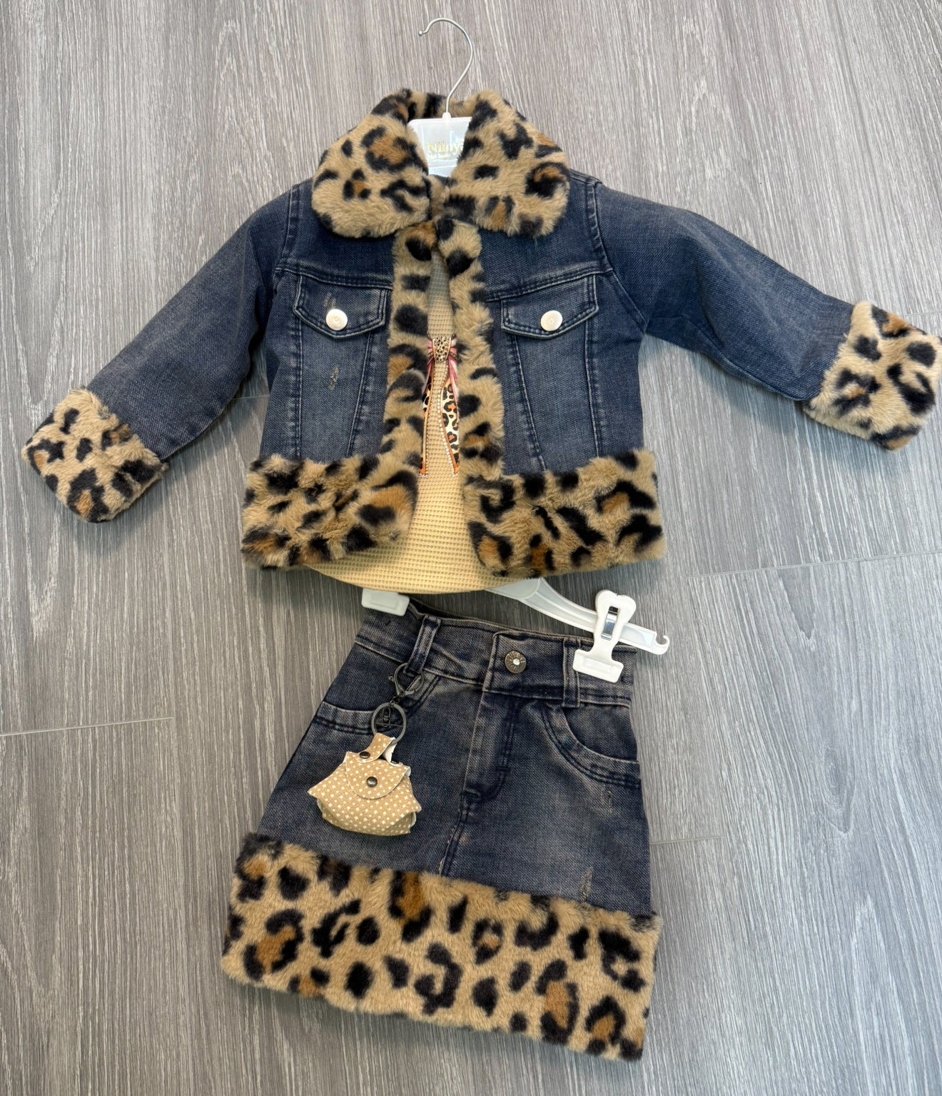 Tiger fur set