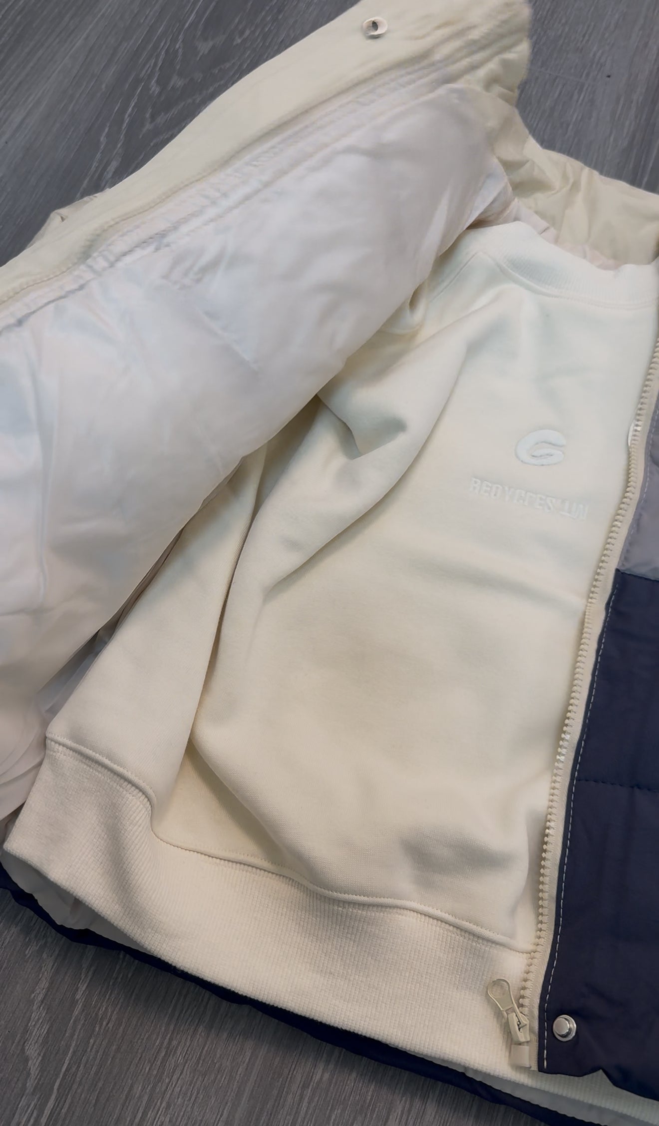 The classy puffer jacket 4