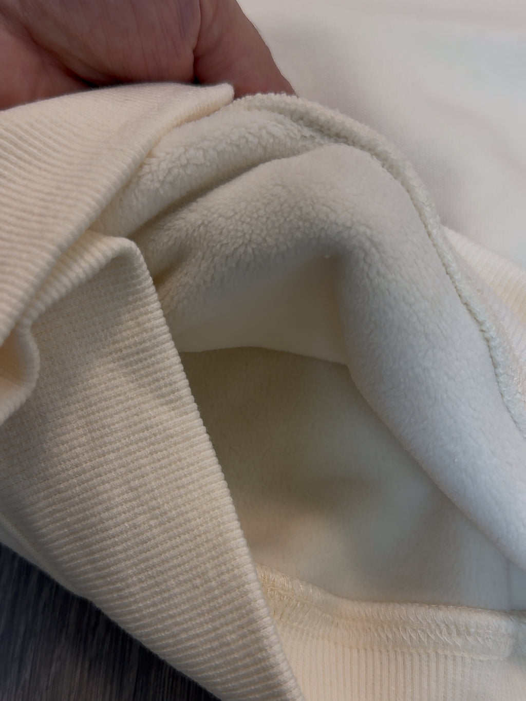 Unisex oversized Creme top