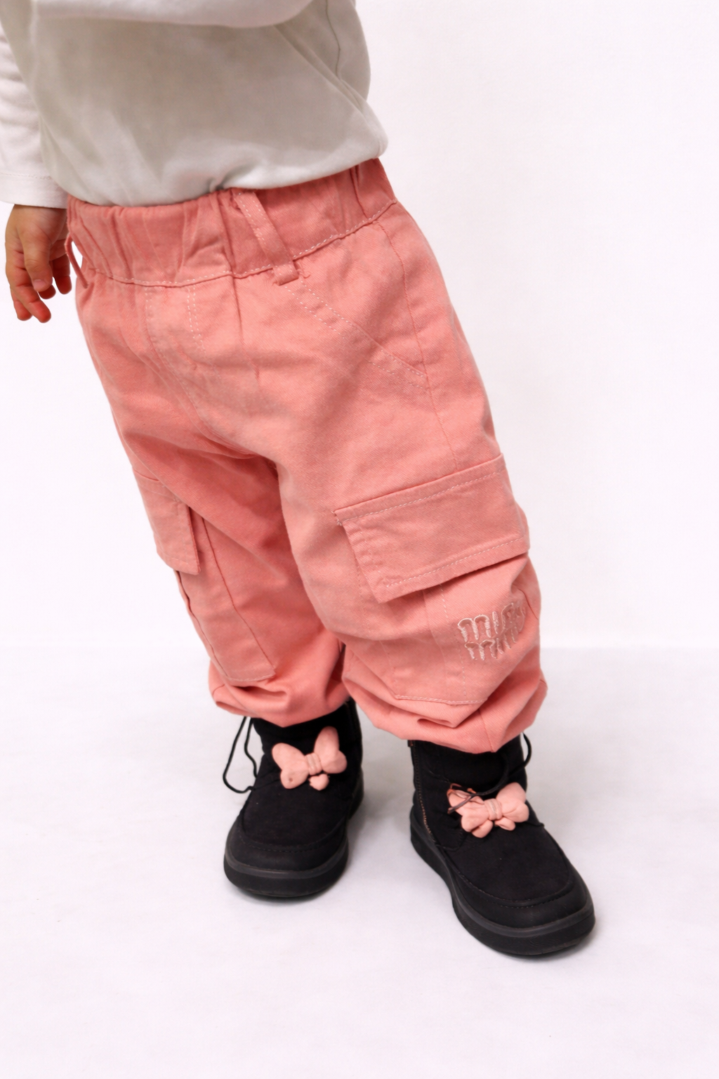 Oversized Girl Pants